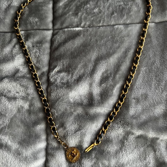 Vintage Chanel waist chain - Picture 2 of 5